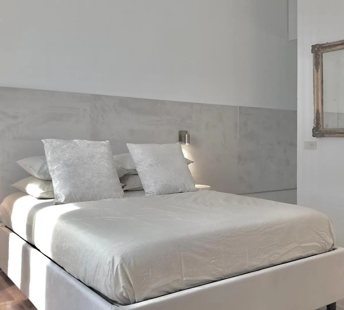 Fifty Eight Suite Milan Regina Margherita 0*,  Италия